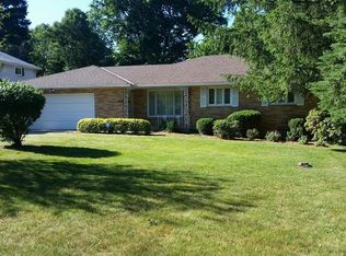 5371 W Mill Dr, Highland Heights, OH