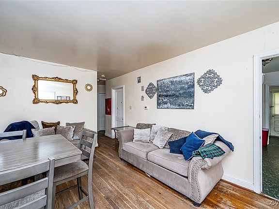 3rd image of 2212 S Whitehill Dr