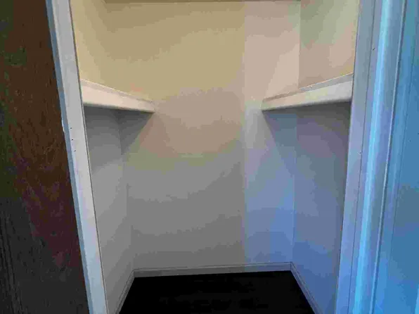 947 Versailles Dr, El Paso, TX 79907