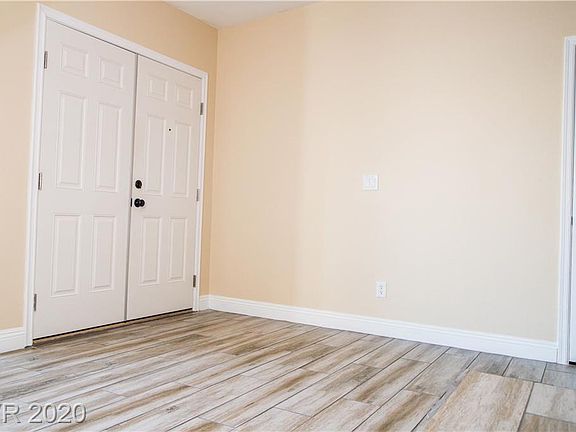 4th image of 3623 Hedge Grove Dr