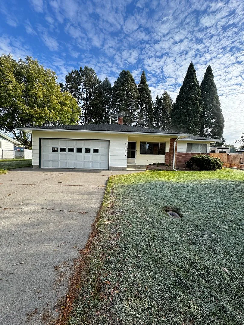 Beautiful 3 bed home in great neighborhood! — Photo 4