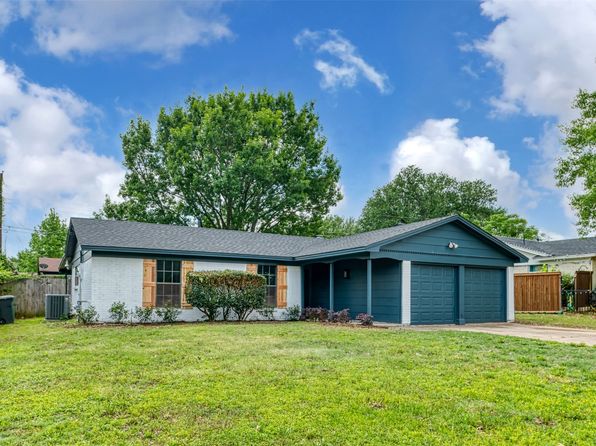 7412 Van Natta Ln, Fort Worth, TX 76112