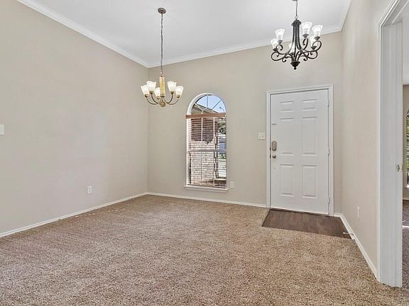2nd image of 649 Delphinium Dr