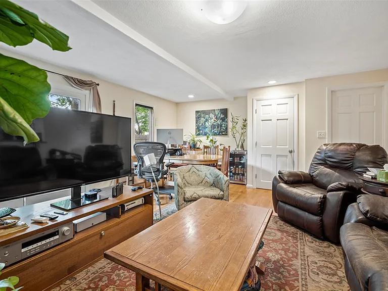 55 Waterhouse St — Photo 7