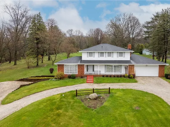 3724 Shellhart Rd, Barberton, OH 44203