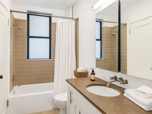 146 East 49th Street image 7 of 11