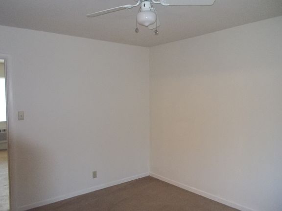4th image of 1063 E Monte Vista Ave