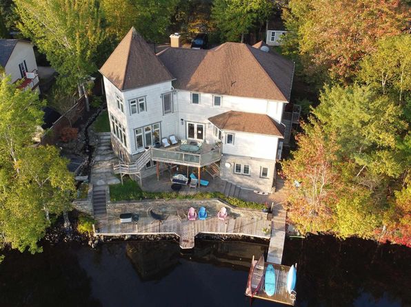 81 Saskatoon Dr, Halifax, NS B3M 3H8