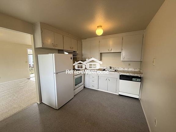 4th image of 3628 S Alaska St APT 3