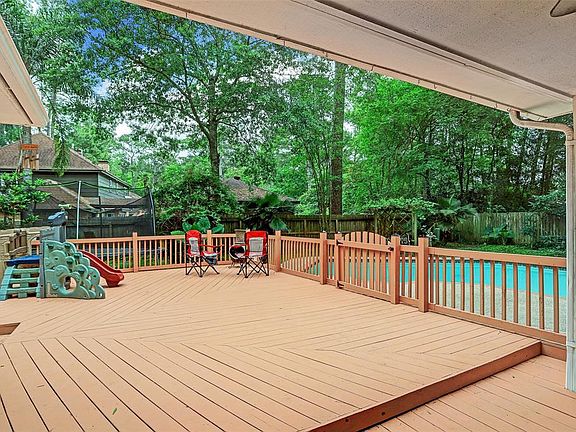 3rd image of 3606 Garden Lake Dr
