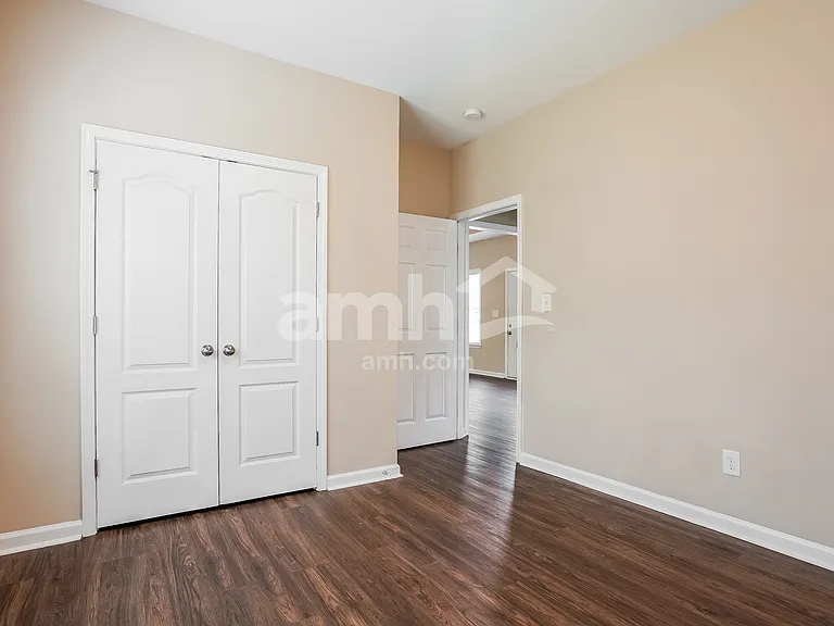 48 Kings Canyon Ct — Photo 13
