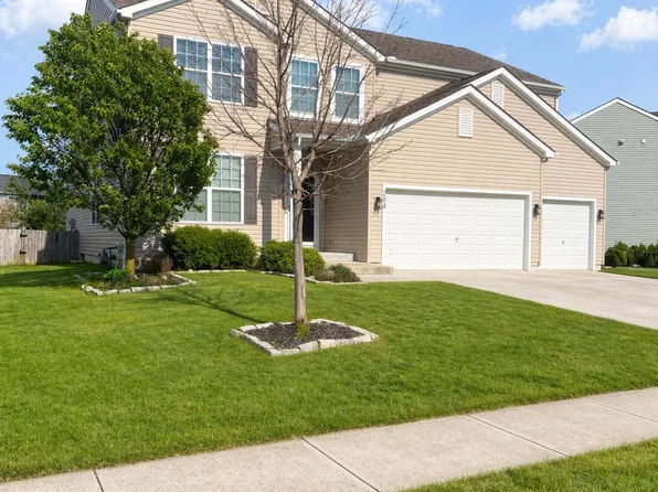 204 Honey Locust Ln, Commercial Point, OH 43116