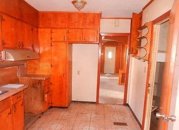 5th image of 5105 Scarritt Ave