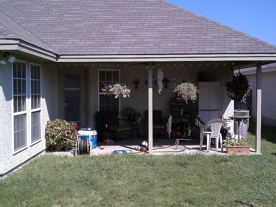 2nd image of 1551 Dustin Cade Dr