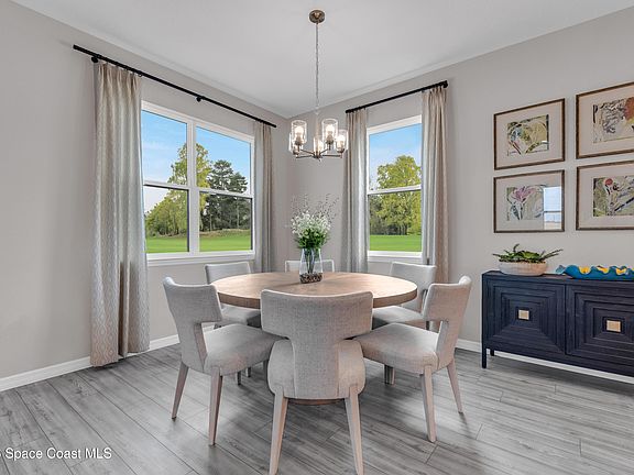 5th image of 643 Rockaway Ln
