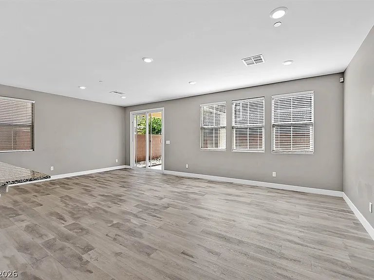 2823 Turnstone Ridge St — Photo 5