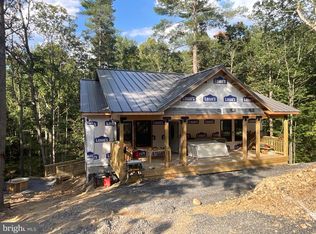 44 Lark Ct, Basye, VA 22810