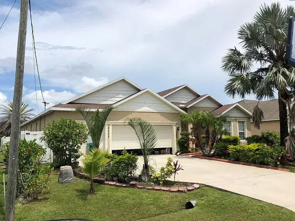 6233 NW Gisela St, Port Saint Lucie, FL 34986