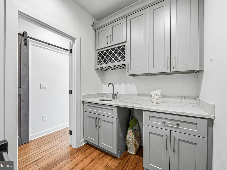 2604 Reed St — Photo 24
