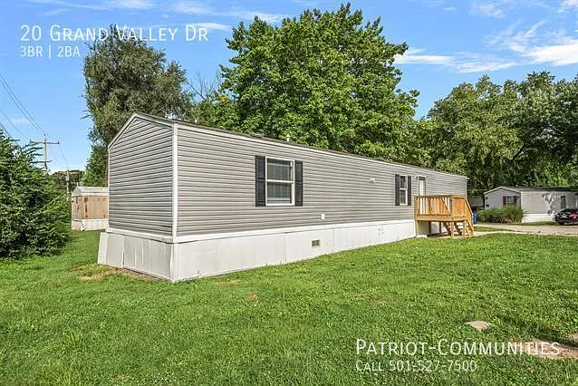 3 bed, 924 sqft, $1,050 — Photo 3