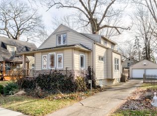 44 Sylvan Ave, Pleasant Ridge, MI 48069