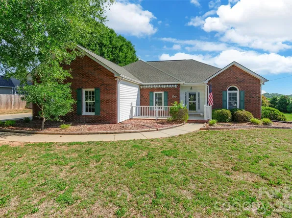 1611 Bradley Dr, Monroe, NC 28112