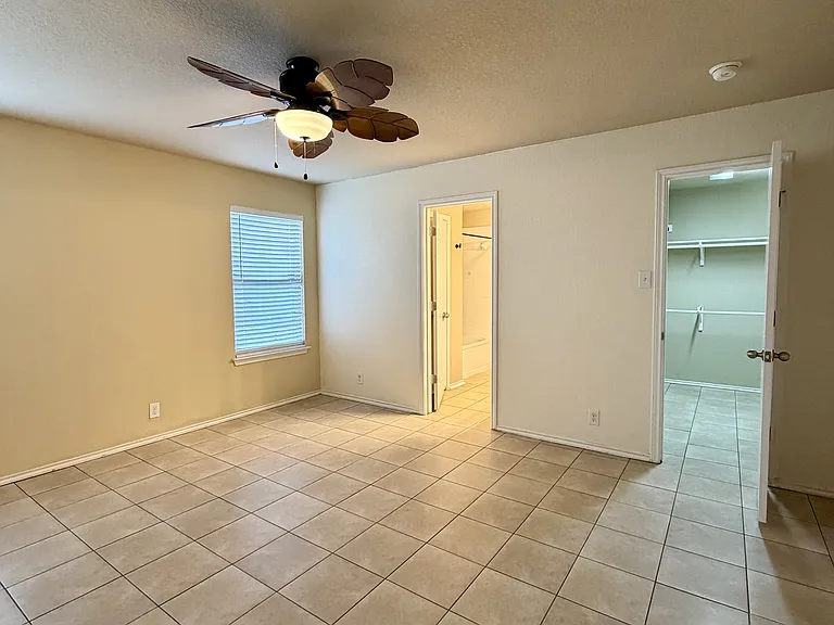 419 Dolly Dr — Photo 7