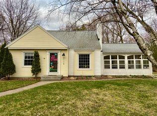 2115 Tenway Dr SE, East Grand Rapids, MI
