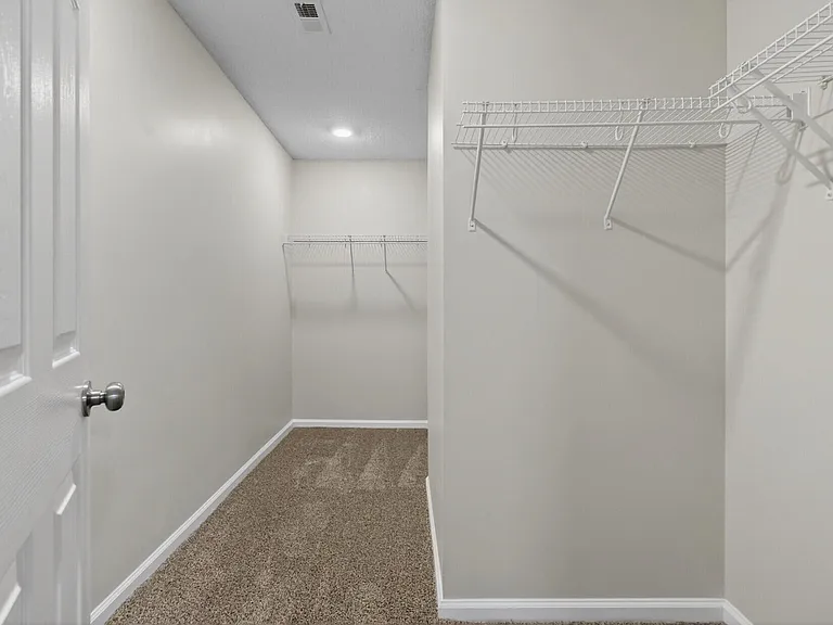 1016 Deerberry Rd — Photo 27