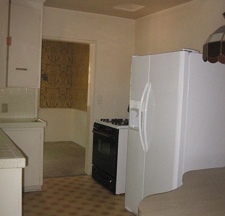 5th image of 6110 Simpson Ave