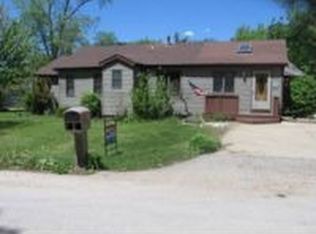 42609 N Lake Dr, Antioch, IL 60002