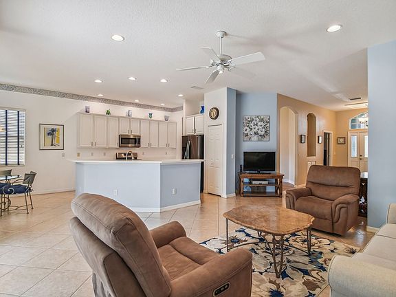 5th image of 4966 Flagstone Dr