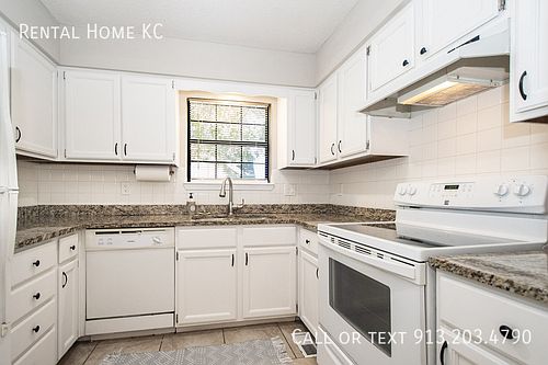 4th image of 7434 Santa Fe Dr