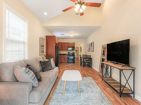 3rd image of 2685 Jonquil St