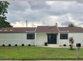 7231 E 17th St N, Wichita, KS 67206