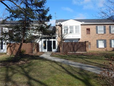 26179 Raintree Blvd #D8, Olmsted Falls, OH, 44138