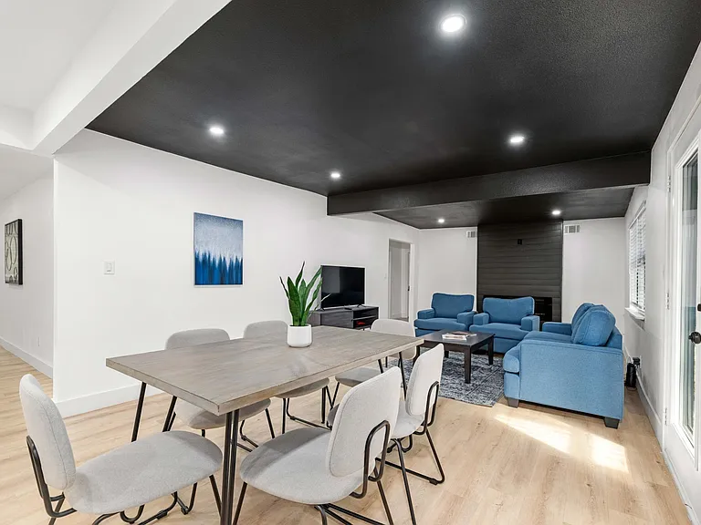 8328 Barbaree Blvd — Photo 14