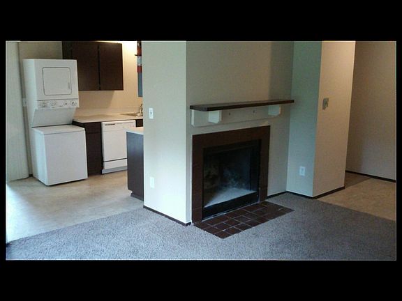 3rd image of 19012 B St E APT D