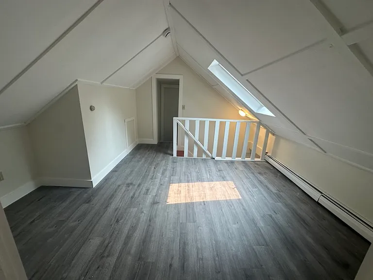 697 Main St #3 — Photo 11