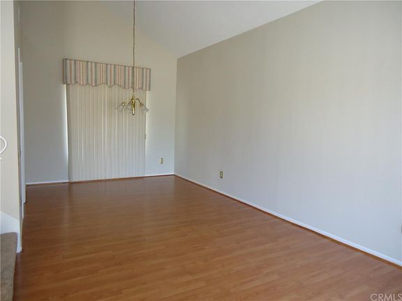 2nd image of 5015 Cambridge Ave