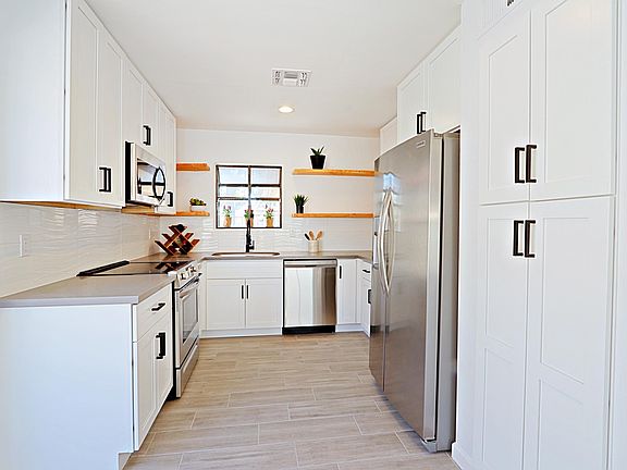 2nd image of 5204 E Coronado Cir