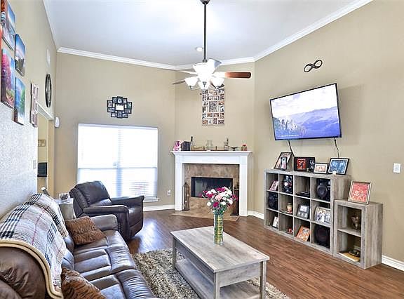 4th image of 8001 Skyline Dr