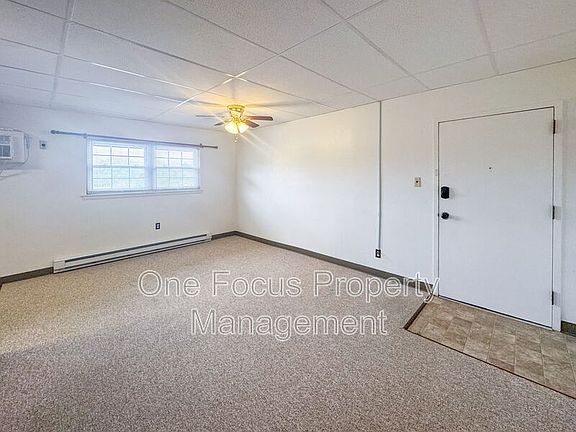 3rd image of 802 Chestnut St #10