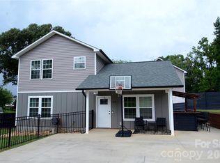 130 Bostic St, Marion, NC 28752