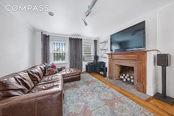 Rented by Compass | media 1