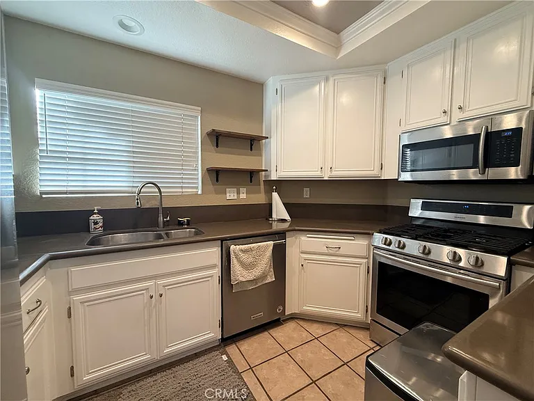 24337 Val Verde Ct — Photo 7