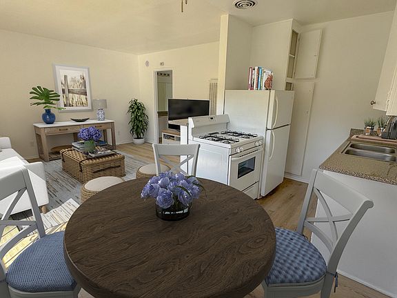 2nd image of 2712 Abbot Kinney Blvd