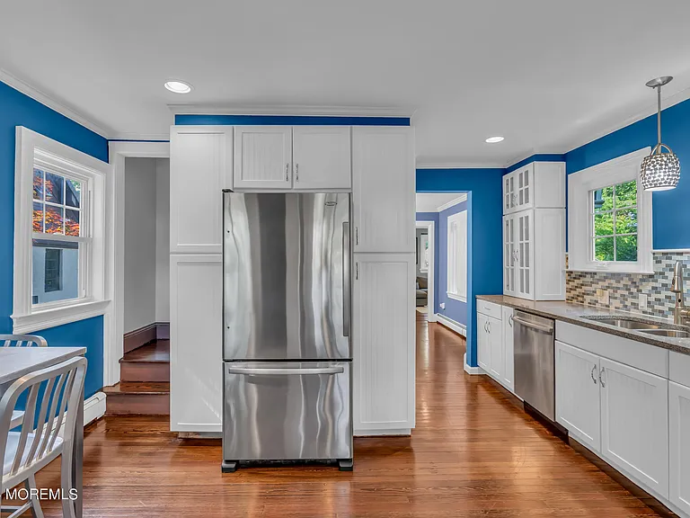 1318 Locust Dr — Photo 17