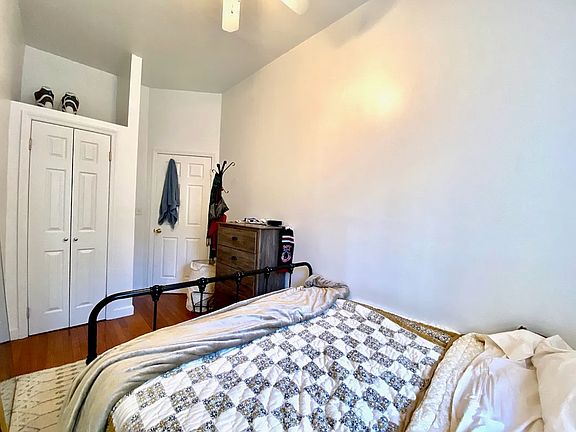 5th image of 134 W 70th St APT 7