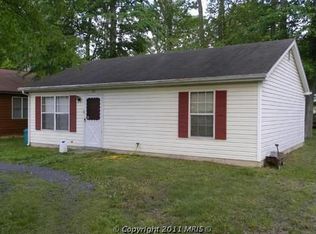 132 9th St, Colonial Beach, VA 22443